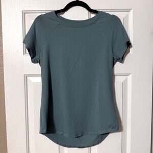 Women’s All in Motion Active Workout Short Sleeve Shirt Size S